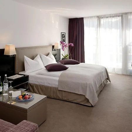 Morosani Schweizerhof Ξενοδοχείο 4*