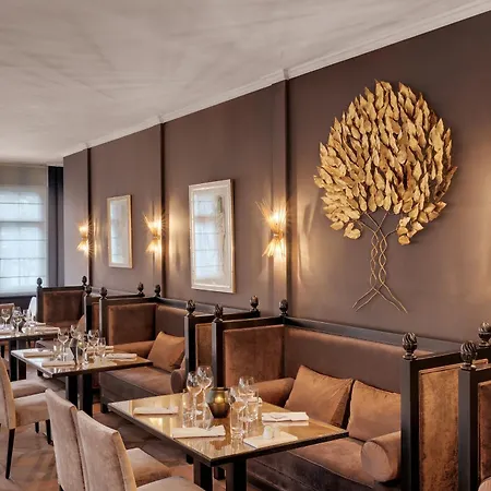 فندق Morosani Schweizerhof 4*