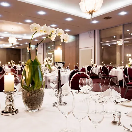فندق Morosani Schweizerhof 4*