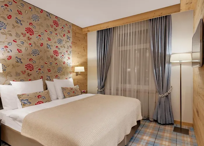 莫罗萨尼施威策霍夫酒店 4*