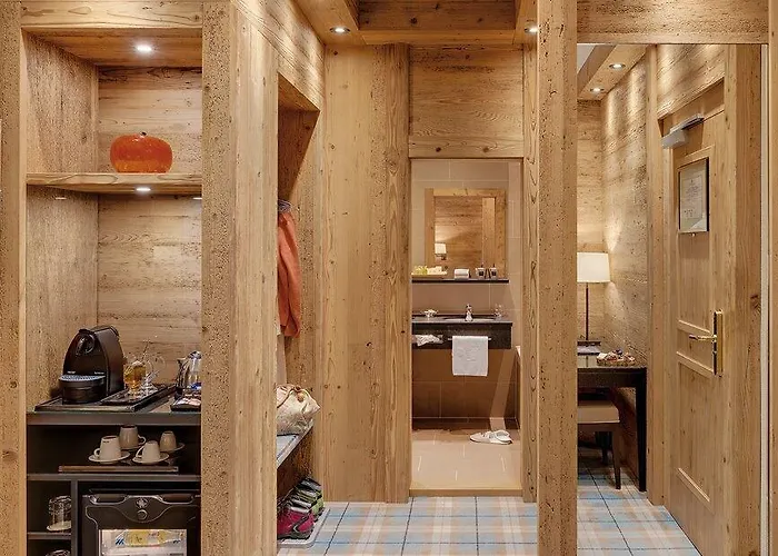 莫罗萨尼施威策霍夫酒店