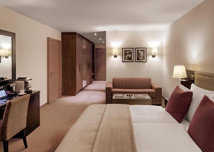 莫罗萨尼施威策霍夫酒店 酒店 达沃斯