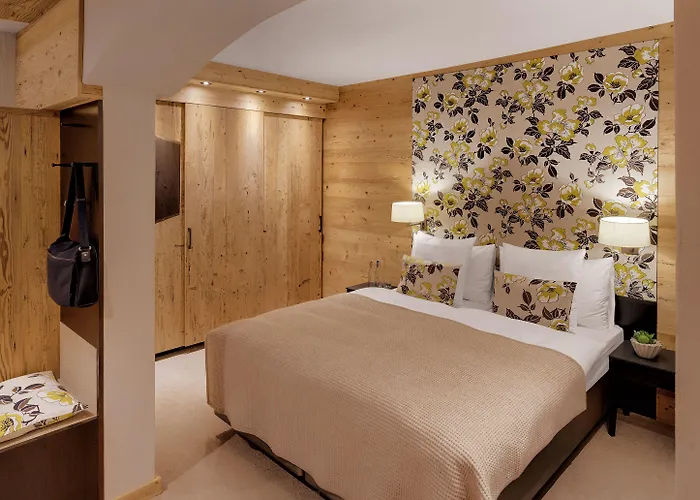 莫罗萨尼施威策霍夫酒店 酒店