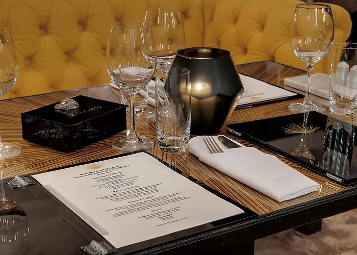 Morosani Schweizerhof Hotel 4*