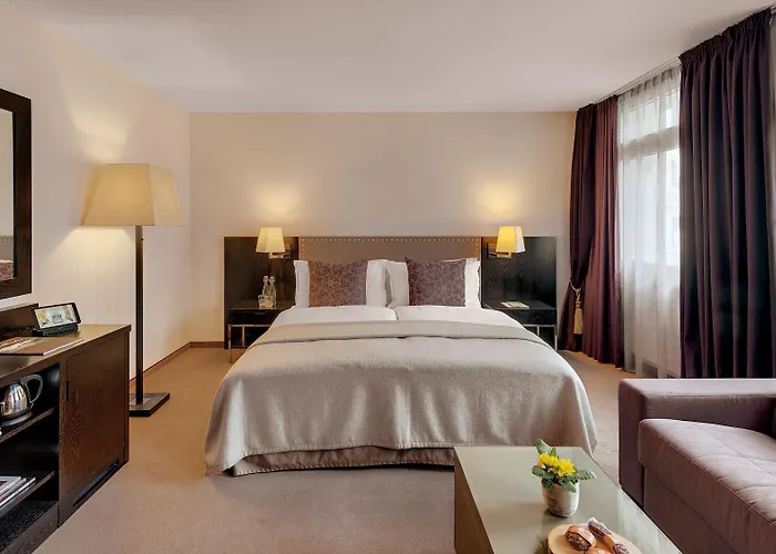 Готель Morosani Schweizerhof